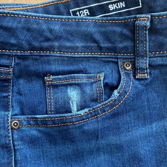 Sonoma Women’s size 12 stretch skinny jeans new without tags NWOT - Picture 3 of 8